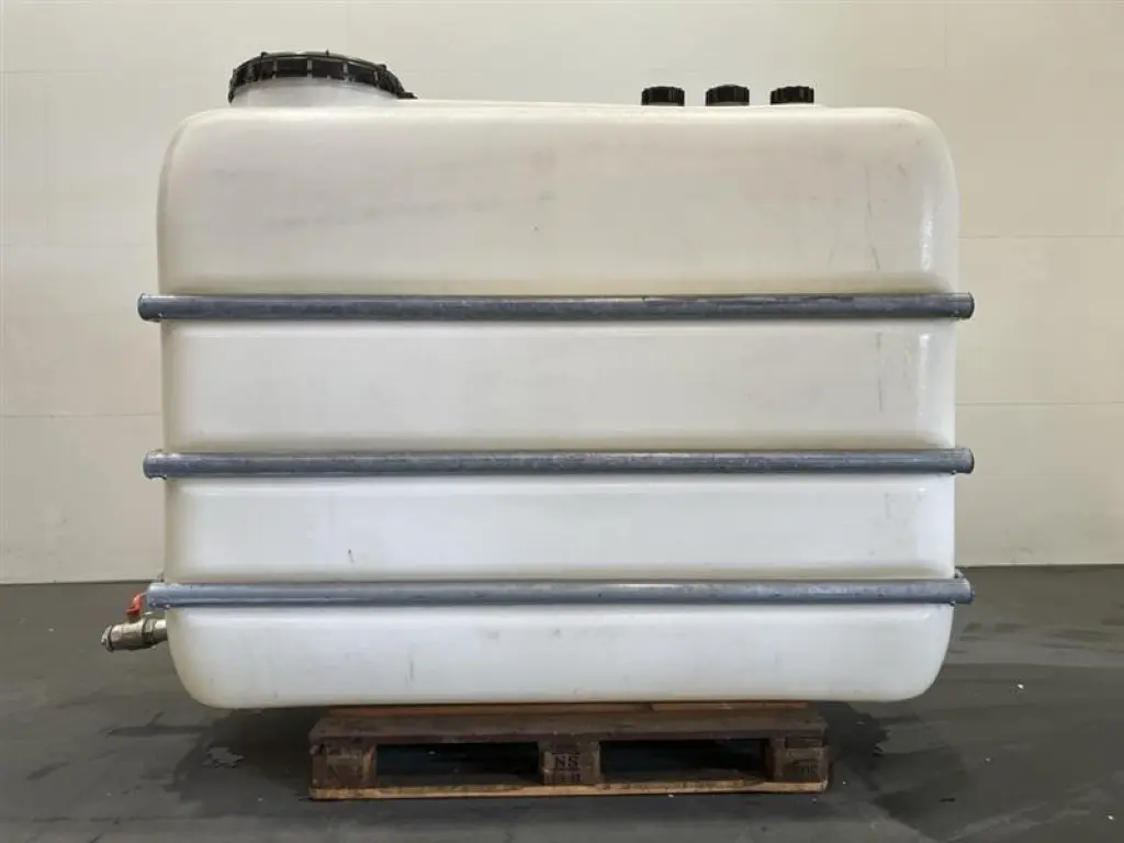 Tank (2).webp