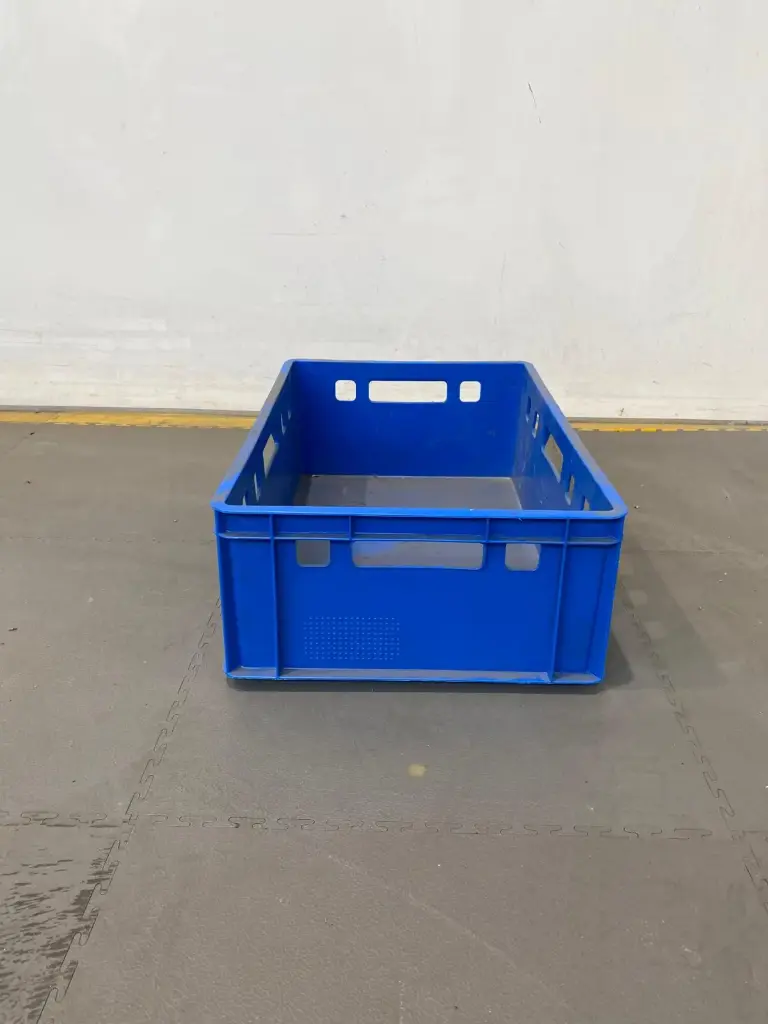 Euro stapelkrat versterkt 600x400x220, blauw, nieuw