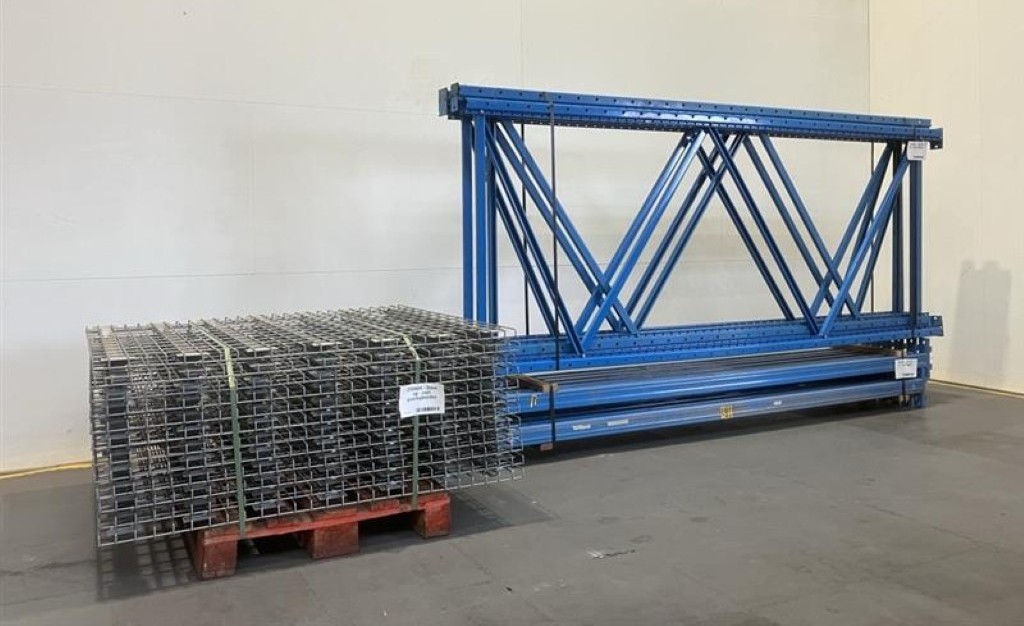 Stow op palletst. L8440, H3000, D1200 (2niv) (250604)